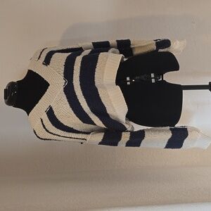 Urban Outfitters Cropped Sweater Size S/M